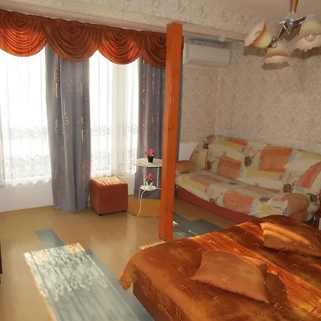 Хотел семеен лебед Несебър
